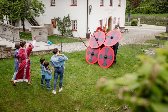 Römisches Spiel im Römermuseum in Seebruck